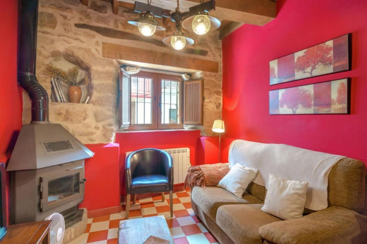 Apartamento Rural Arbequina, PISCINA CLIMATIZADA TERMAL Balneario el Salugral a 12 KILÓMETROS, 5 euros por persona Casas del Monte Exterior foto