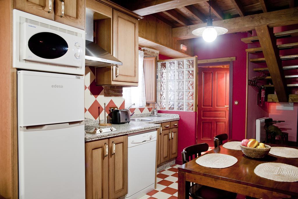 Apartamento Rural Arbequina, PISCINA CLIMATIZADA TERMAL Balneario el Salugral a 12 KILÓMETROS, 5 euros por persona Casas del Monte Habitación foto